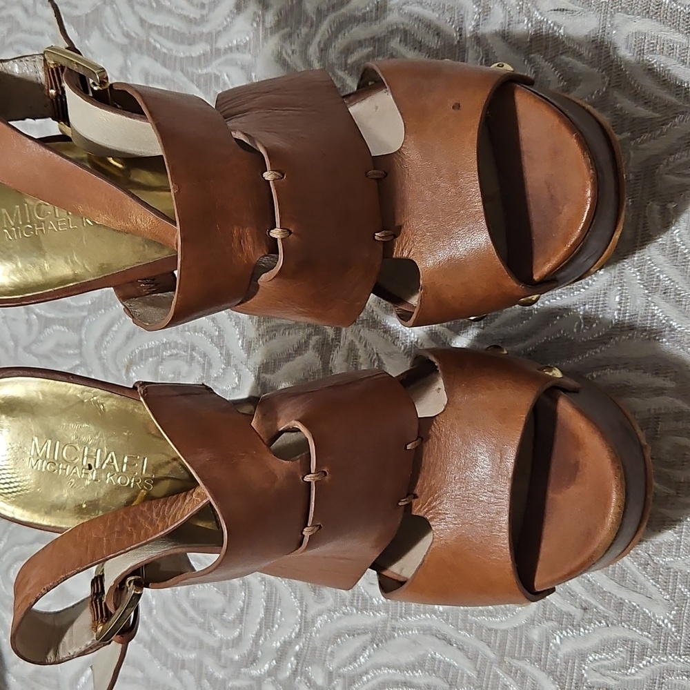 High heels sandals